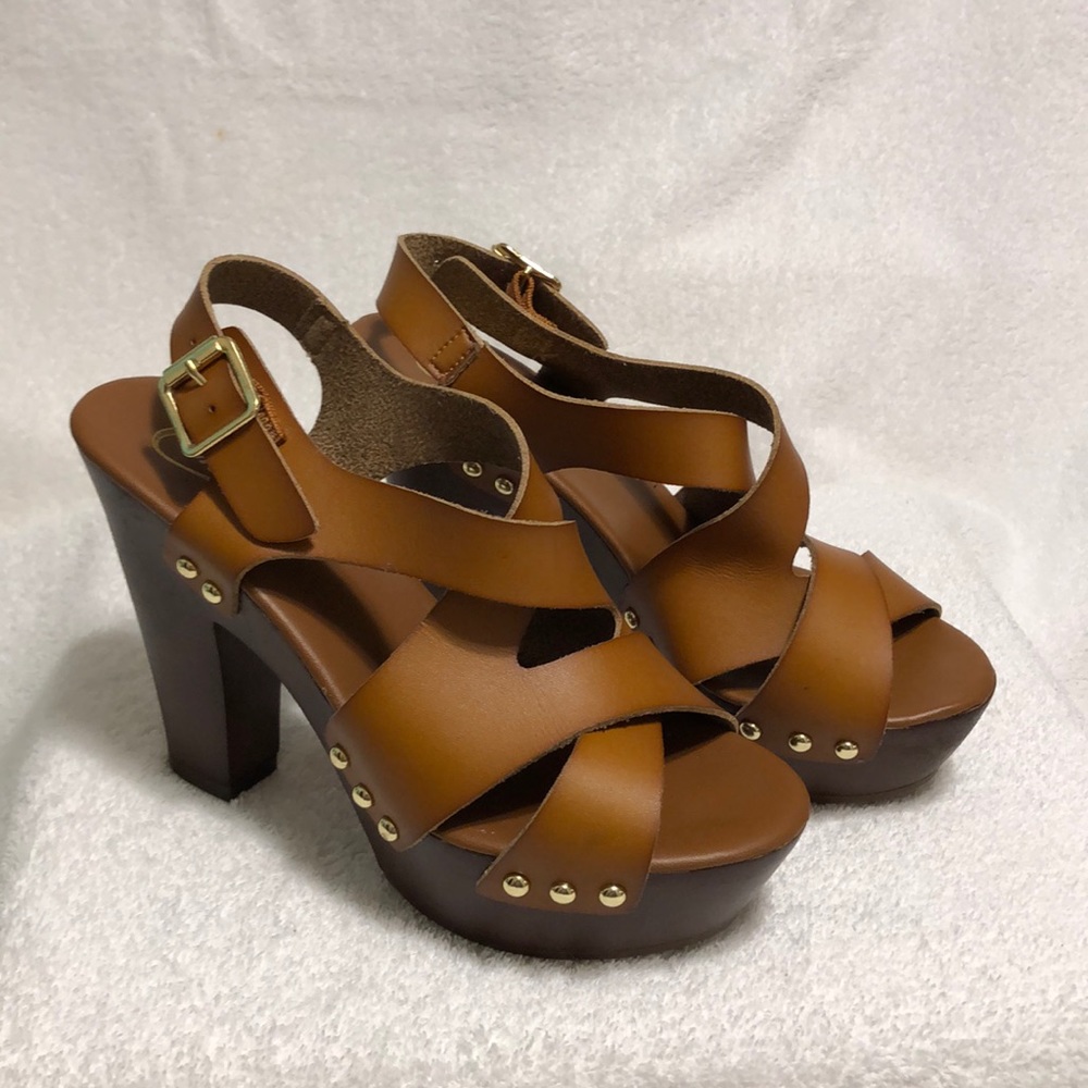 Candie’s Chunky Platform Heels size 8